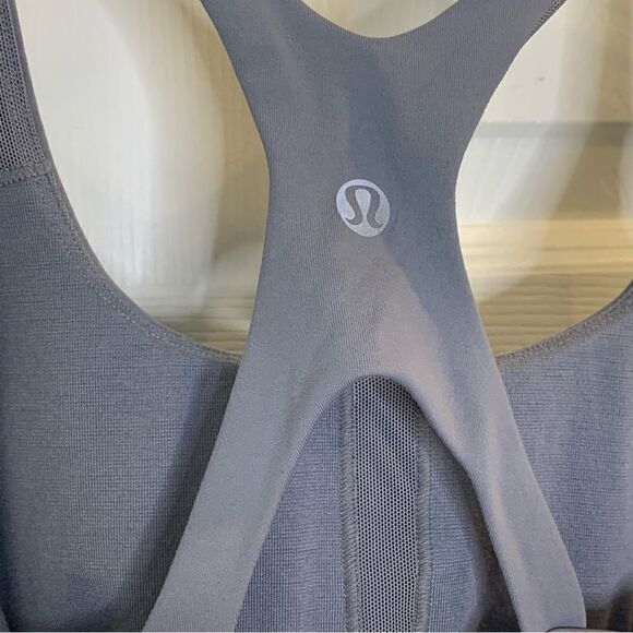 Lululemon Venus Tank Top With Shelf Bra Fossil Gray White Size 4. - Picture 7 of 8